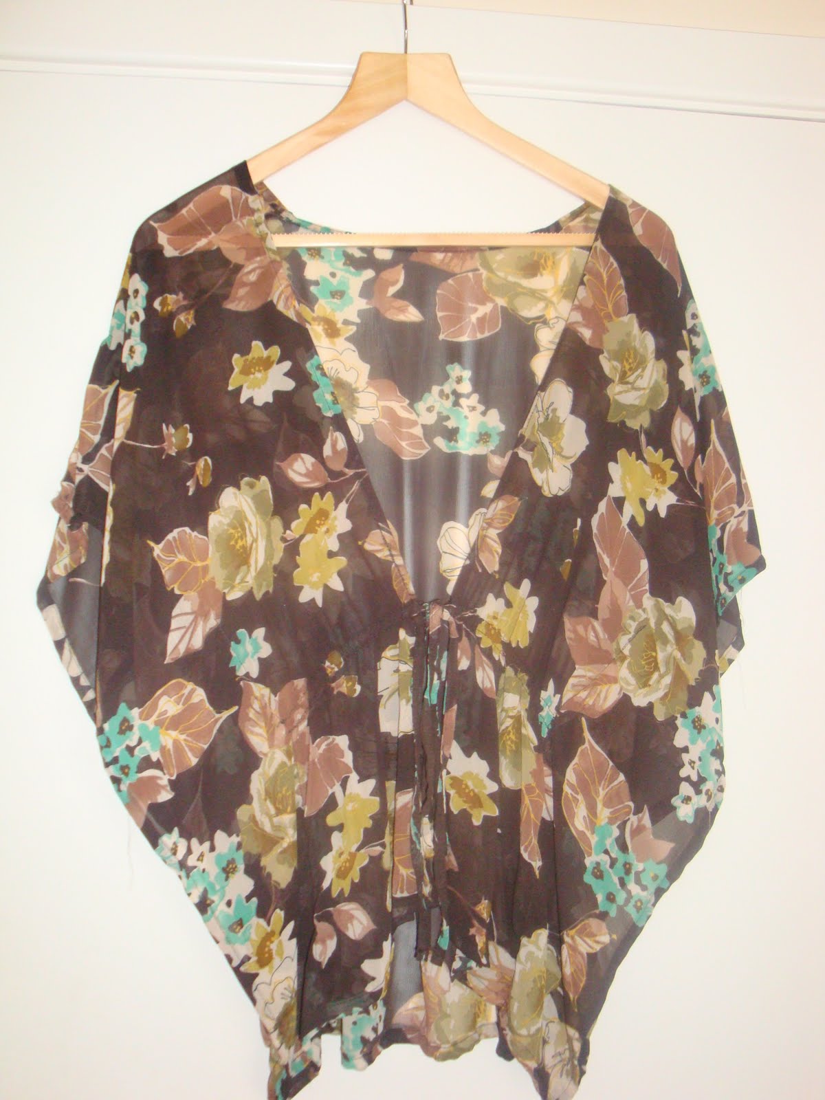 My Sisterhood Fundraising: FLOWER DESIGN TOP - FITS ANY SIZE