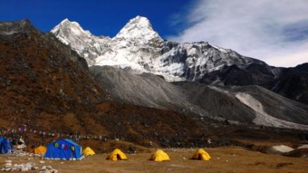 [ama+base+camp.jpg]