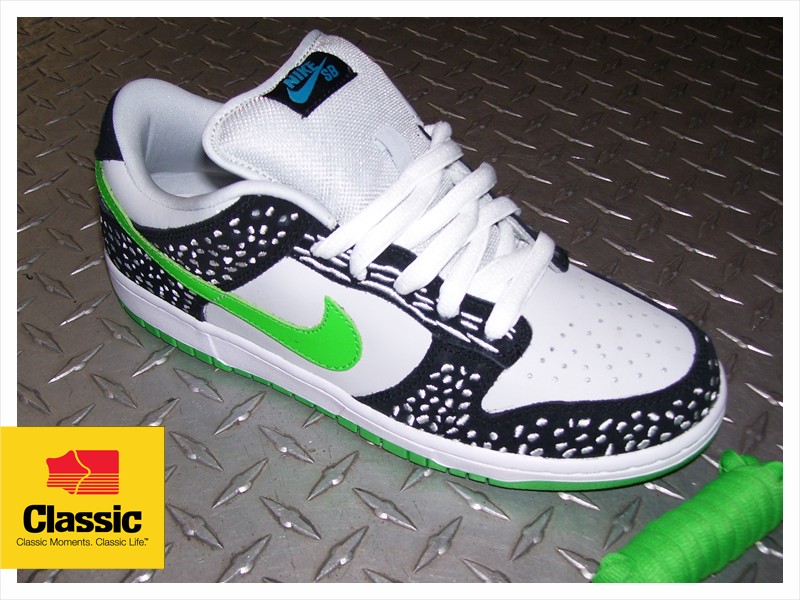 Classic Skate Shop: NIKE SB, HUNDREDS, CONVERSE, VANS