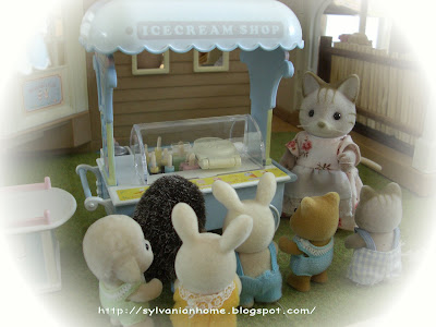 Sylvanian families ice-cream shop