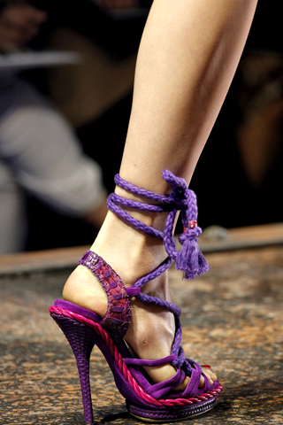 Shoeaholics Unanimous: Dior's doing tie ups and boots for SS 2011