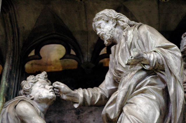[Jesus+Heals+Blind+ManCh+52k.JPG]