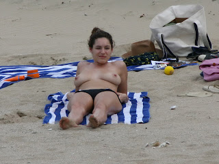 Kelly Brook nude topless on beach nice natural big tits