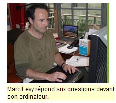 [marclevy+devant+son+ordi.JPG]
