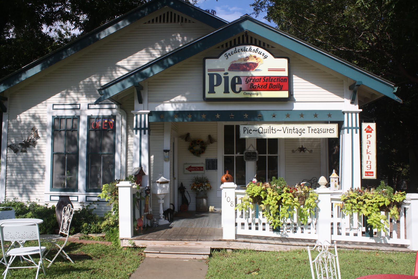 Primitives by the light of the moon Fredericksburg Star Rug Camp