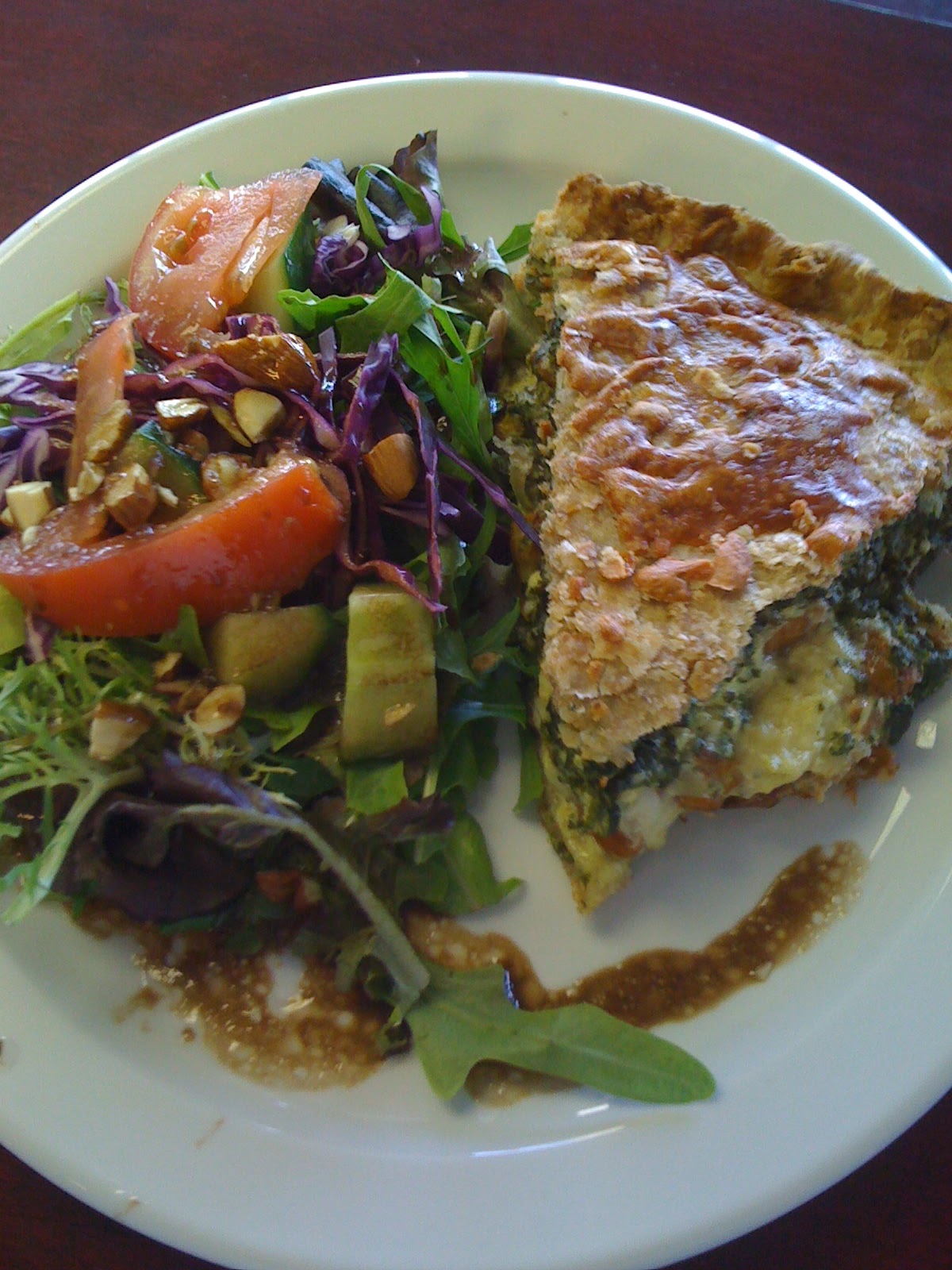 i heart Devour food spinach and chanterelle pie with green salad
