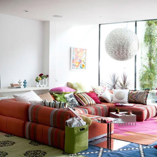 [LIVING+ROOM_COLORFUL.JPG]