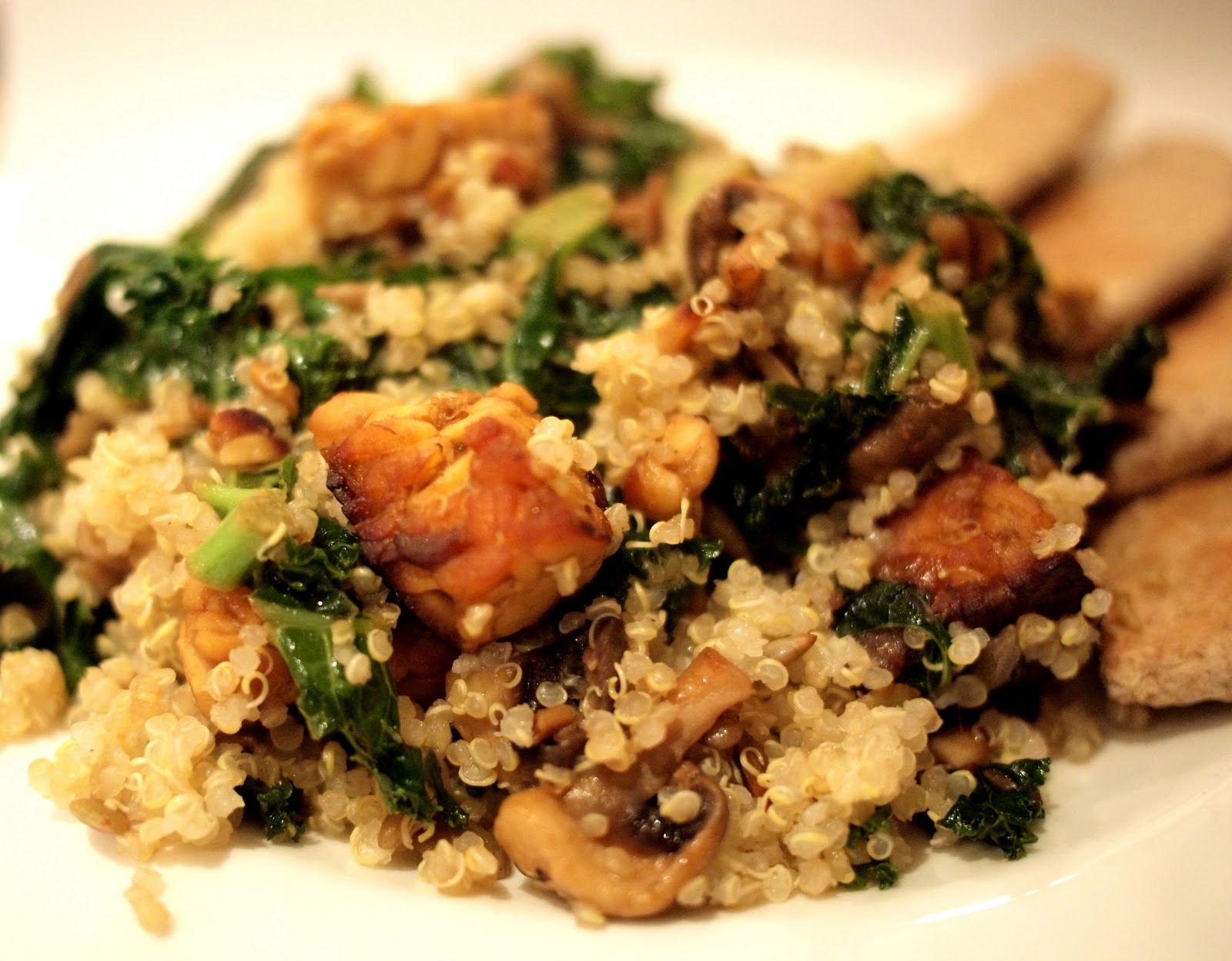 vgnfdlvr Tempeh, Quinoa & Kale