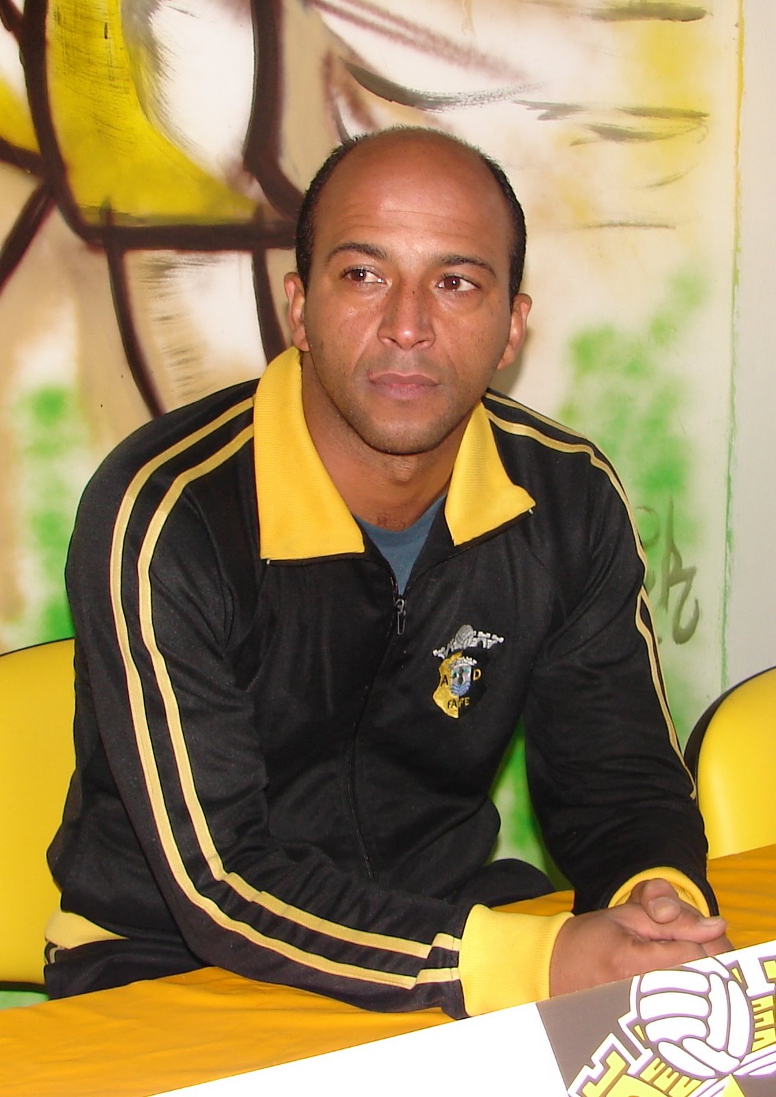 [Carlitos+-+Treinador+da+Ad+fafe.JPG]