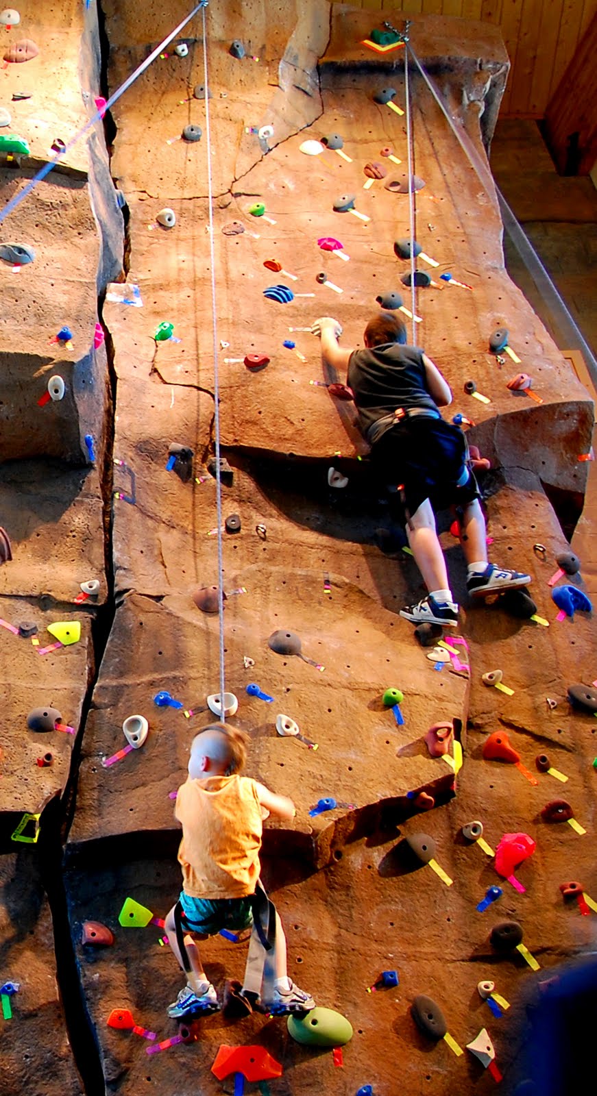 Salem, Oregon Daily Photo Diary Kids Climbing Up the Walls