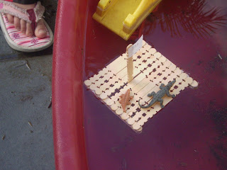 Ian's Science Experiments: Building a mini-raft
