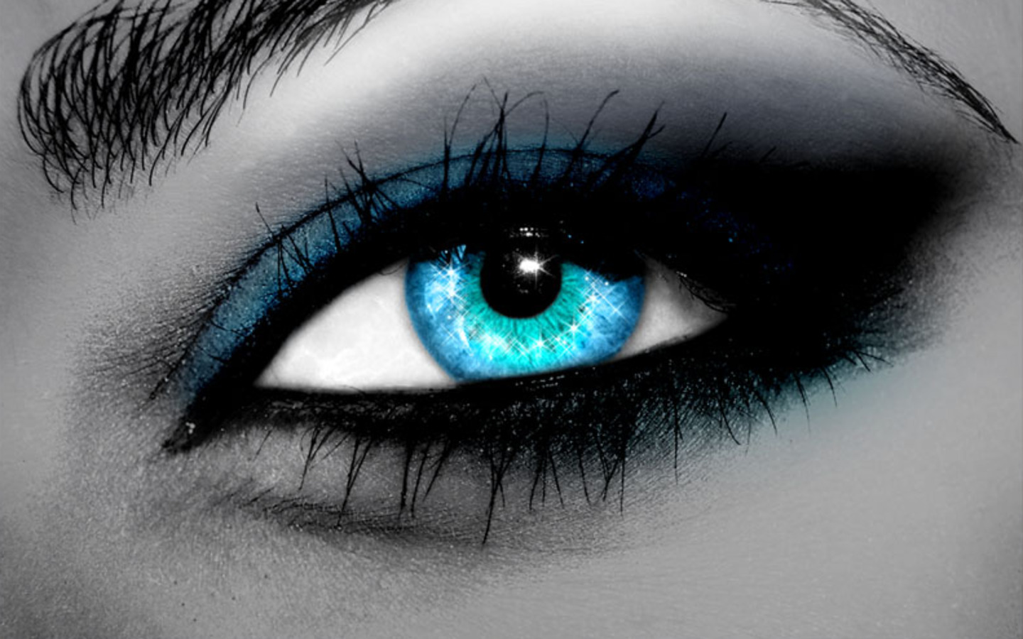 Blue Eyes 64