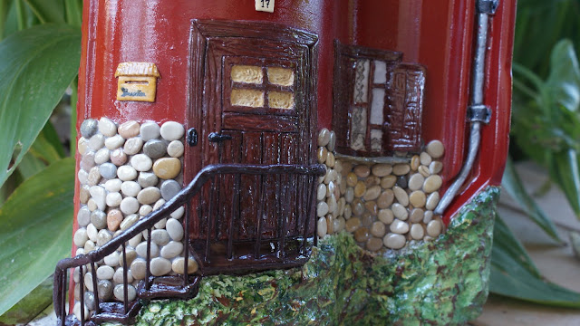 El rosal de Rosa: mis tejas, casa roja doble