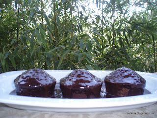 Cupcakes με ρούμι και σταφίδες