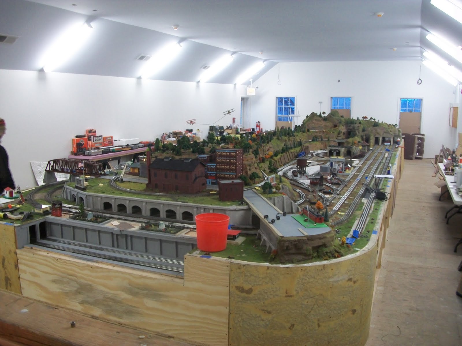 largest lionel train layout