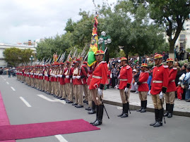 BOLIVIANOS SE PREPARAN PARA CELEBRACIONES