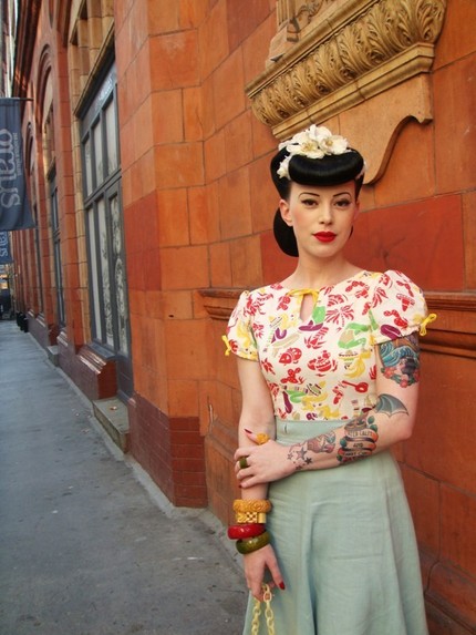 [Ava+peasant+blouse+in+original+1930s+1940s+vintage+fabrics.jpg]