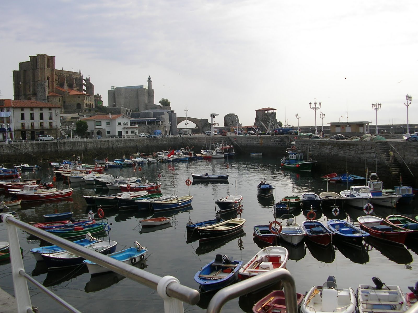 [Castro+Urdiales+(1).JPG]