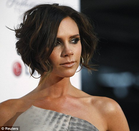 Hairstyles: Victoria Beckham Shows Off Short New Hair Style