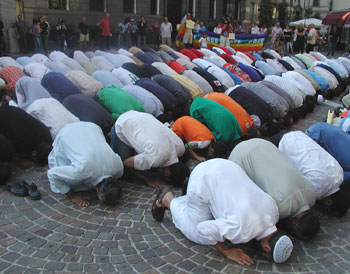 [milano+islam.jpg]