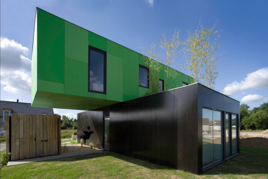 Interior Design Crossbox: Beautiful Modular Container Home in ...
