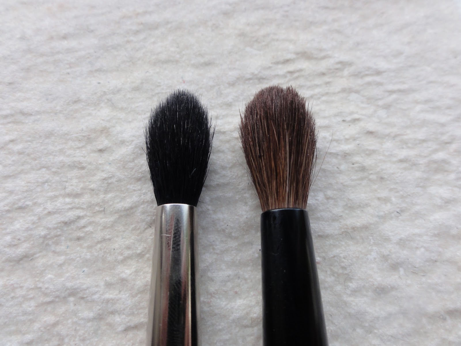 Beth'sAllThingsBeauty MAC blending brush Vs Bobbi Brown eye blender