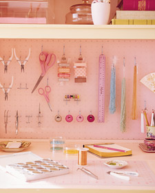 [mla103724_0408_pegbord_l.jpg]