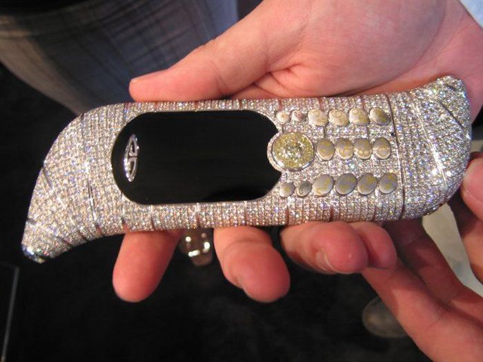 Le Million - One of the Most Expensive Cell Phone in the World - 14 ...