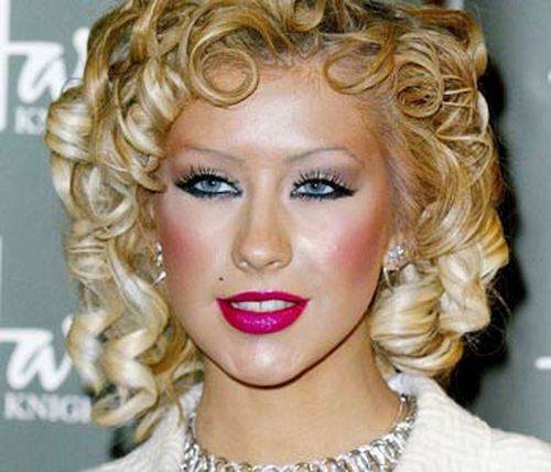 When Celebrity Make Ups Gone Bad - 22 Pics  Curious -7142