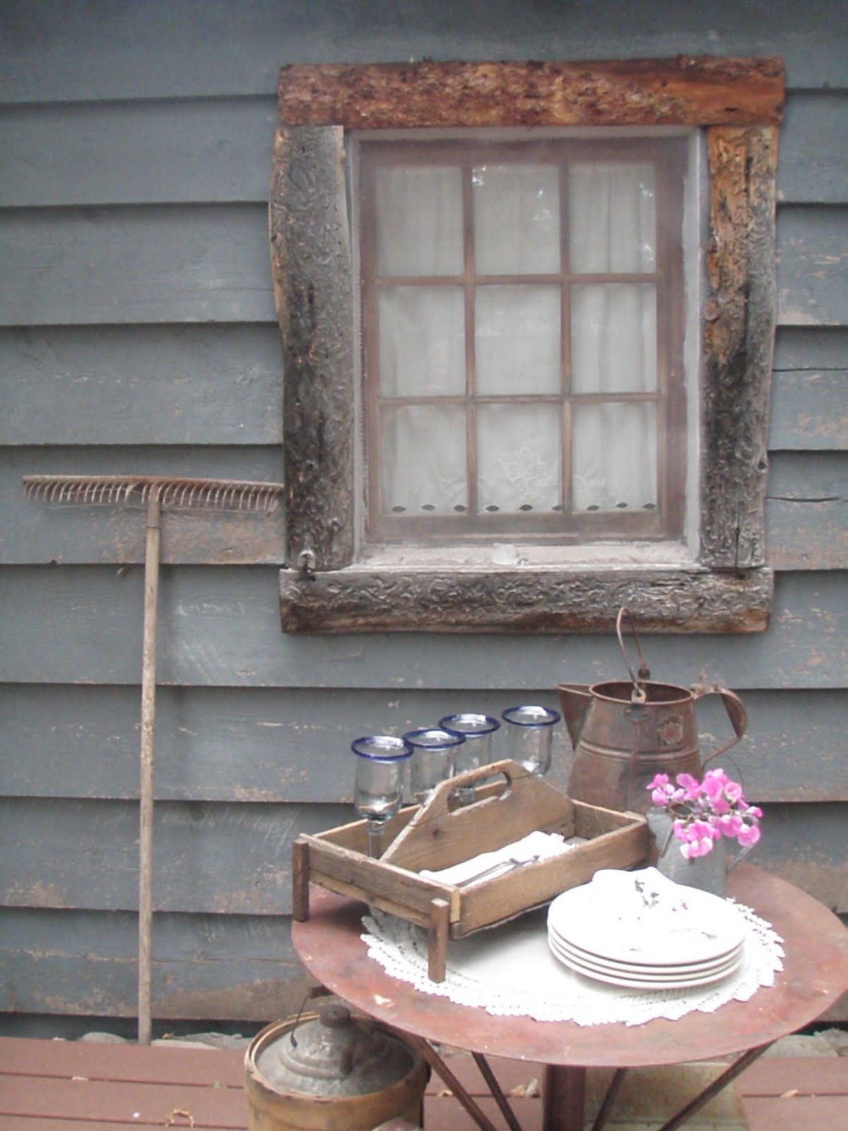 Cabin & Cottage Rustic Table