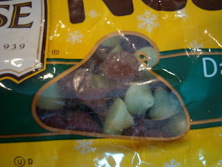 Up close of Bag of Nestle Dark Chocolate & Mint Holiday Chips