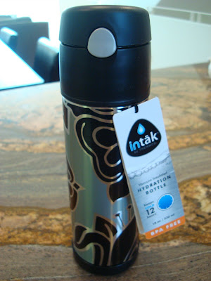 intak Re-useable water bottle