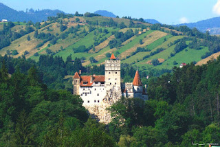 Castelul Bran-DraculasCastle-BranCastel-SchlossBran-CastillodeBran
