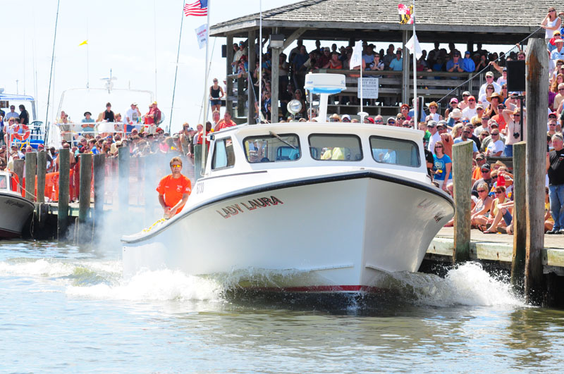Artists 39th annual Boat Docking Contest in Crisfield 2010