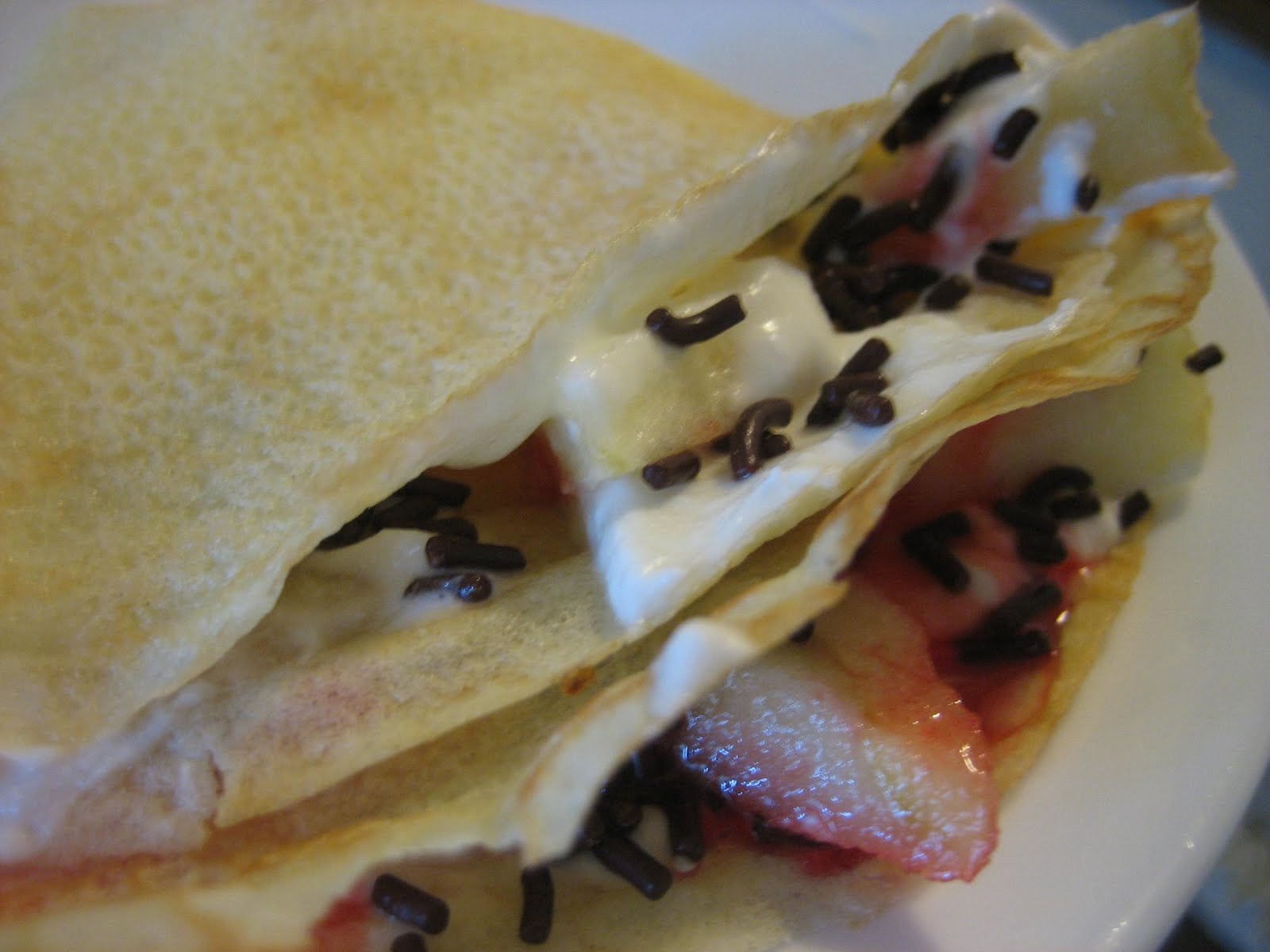 Orekorek'an ku Crepes with Cream Cheese and Apple