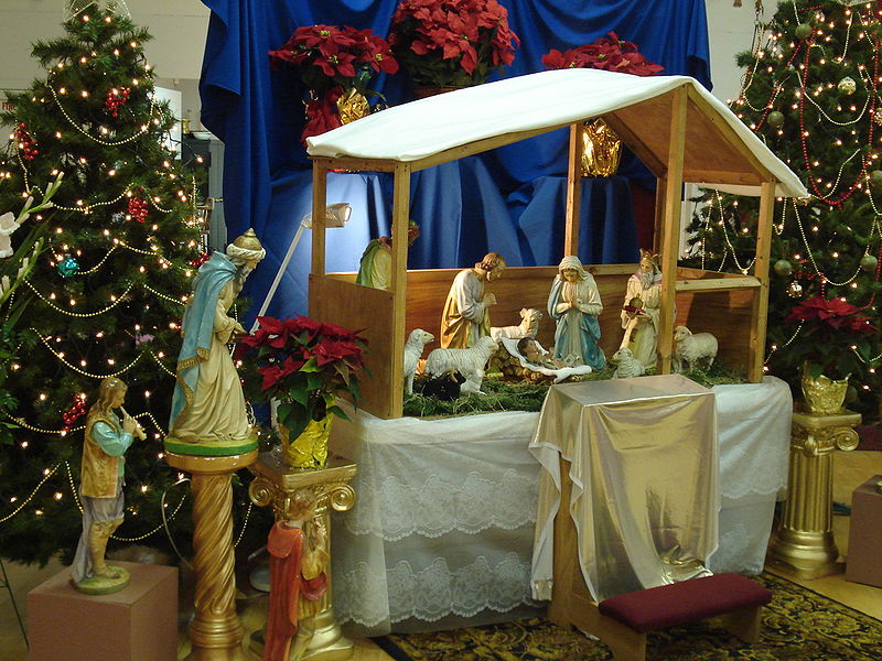 I love Yesus: Kelahiran Yesus menurut Alkitab Kristen