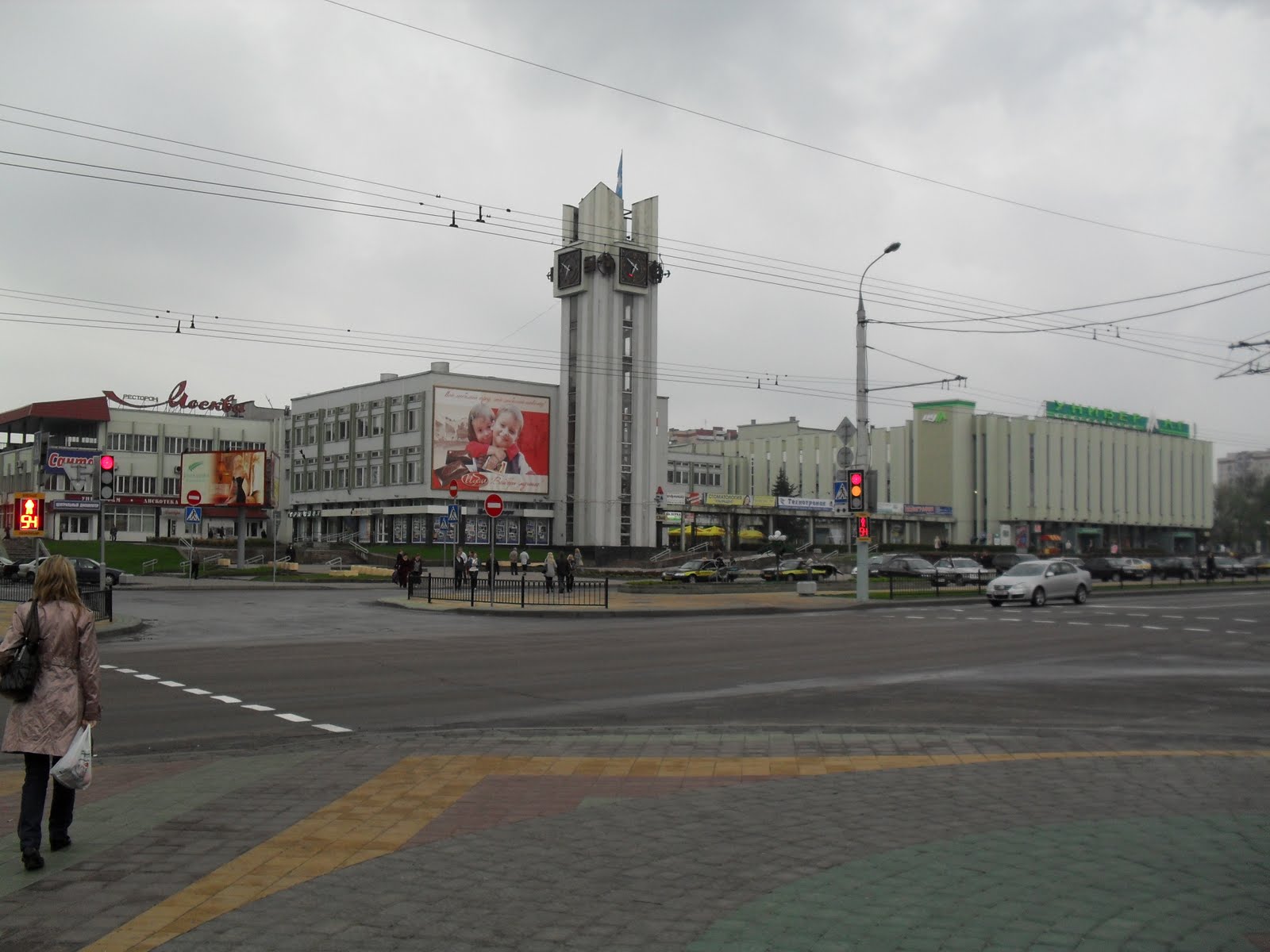 исторический центр бреста. брест сейчас. мемориальный комплекс брестская крепость-герой. белоруссия брестская крепость. брест улицы города.