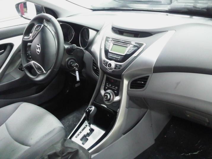 Hyundai Elantra 2011