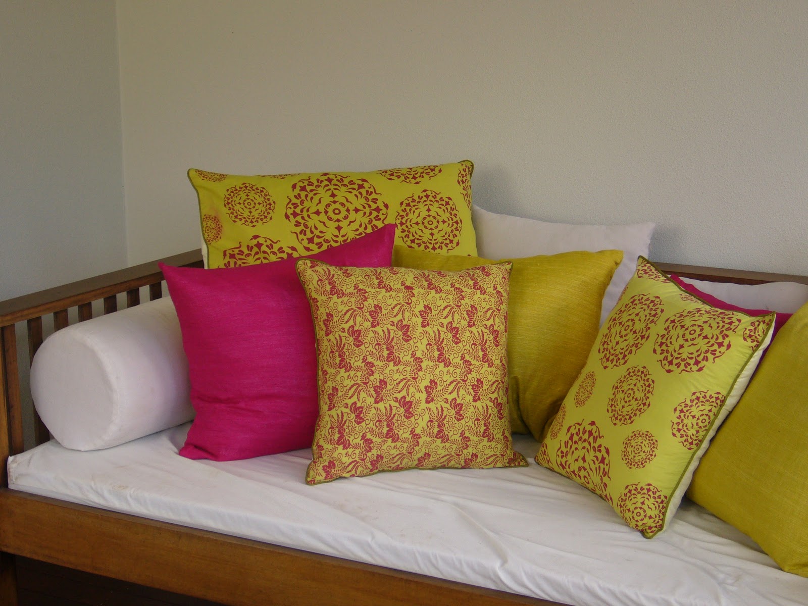 At home with Sam and i New Cushions!