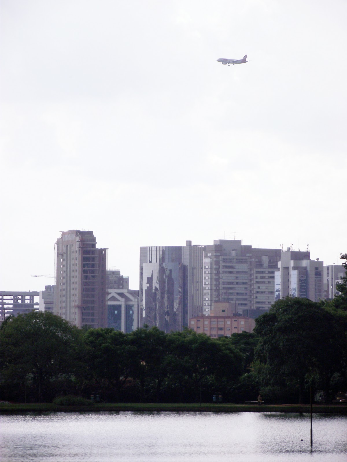 Monumento As Bandeiras Quantas Pessoas Estão Representadas