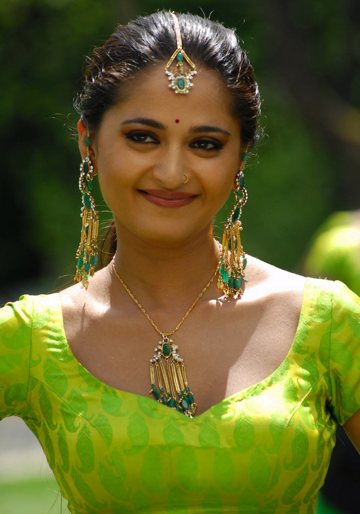 KRISH ACTRESS: Anushka