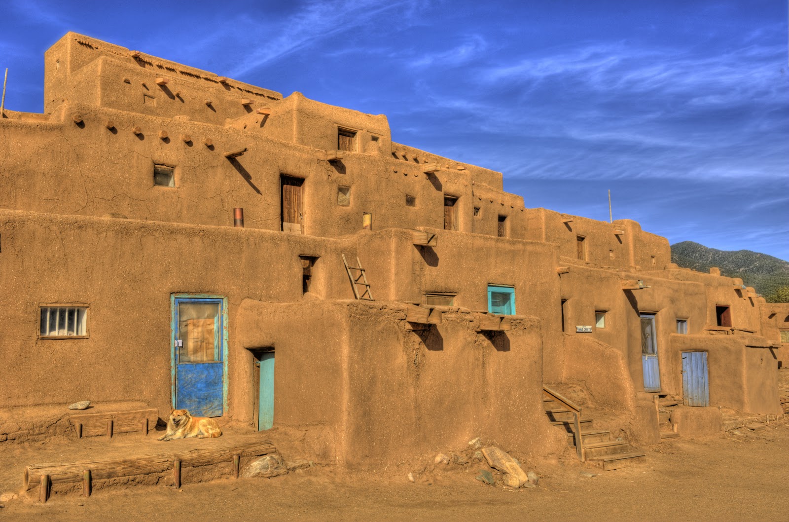 Goboogo : Taos Pueblo Photos - the old part of town