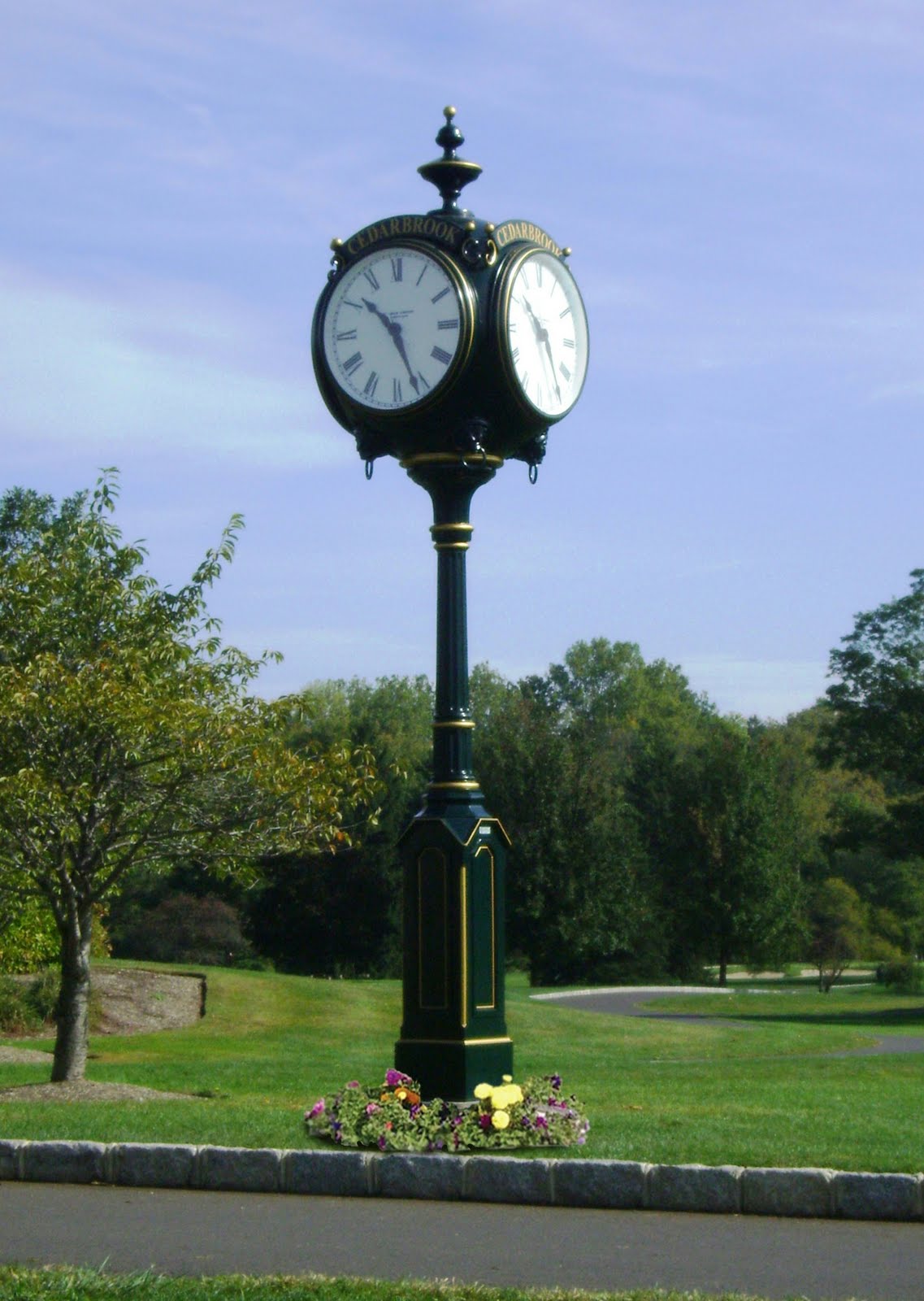 Verdin Post Clocks MidAtlantic It's Tee Time at Cedarbrook