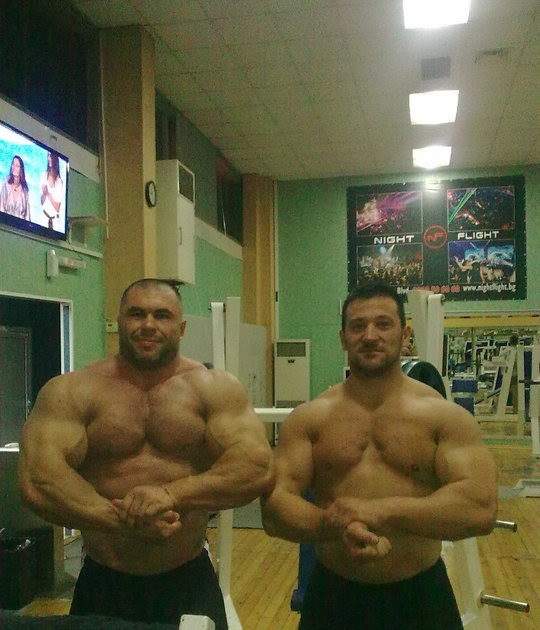 Muscle Lover: The massive Dimitar Dimitrov