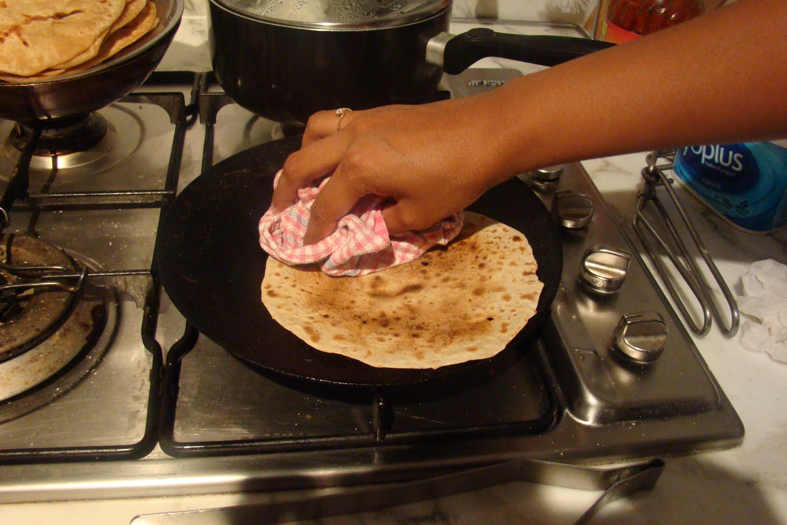 palate corner: khakra