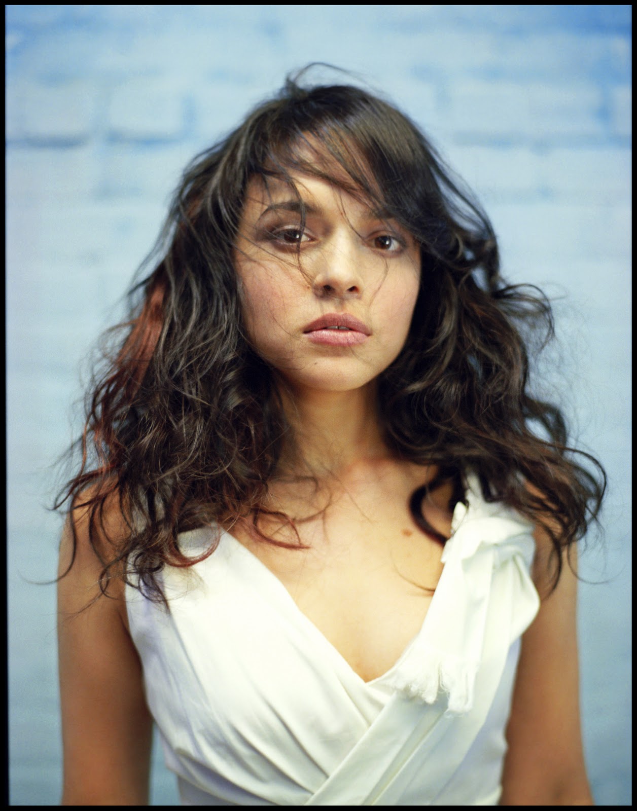 http://1.bp.blogspot.com/_LyT3T6FaHtM/TNdzd_1OnfI/AAAAAAAAADY/NQnvoqallTs/s1600/Norah-Jones-3b-by-Danny-Clinch.JPG