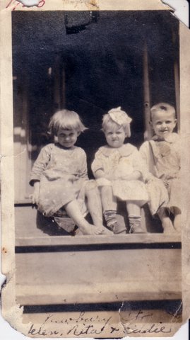[Helen(q),+Anita,+Eddie+--+Newbury+St,+1920.jpg]