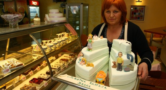 Slavenka Obi Divorce cakes  latest craze in Zagreb 