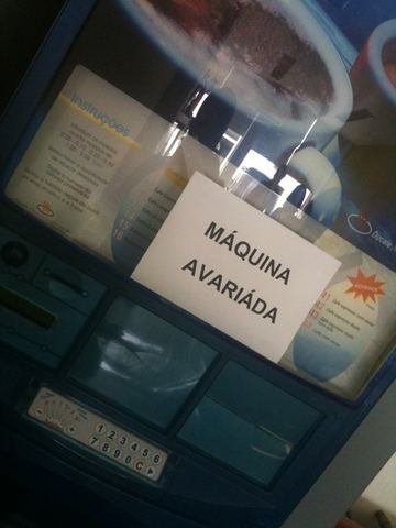 [máquinaavariáda.jpg]