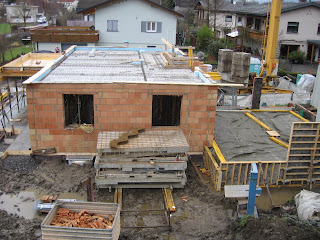 Alex the Builder: Montage der Fertigbeton-EG-Decken + Schalung Garage